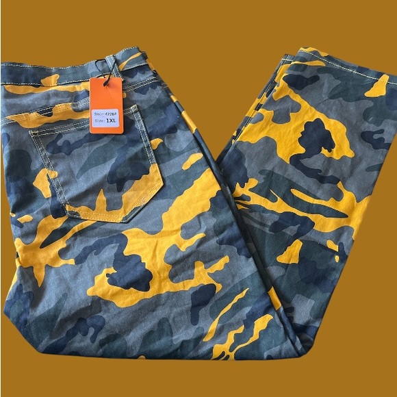 Denim - Camouflage Patterned Women's Jeans